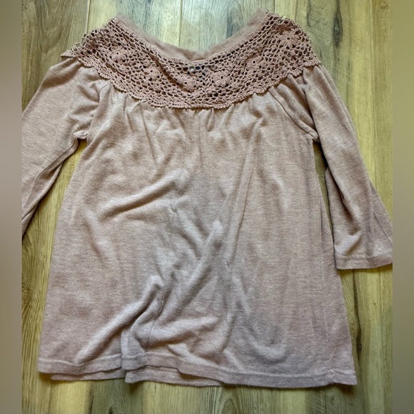 Daytrip Blush Crochet Accent Top - Picture 3 of 3
